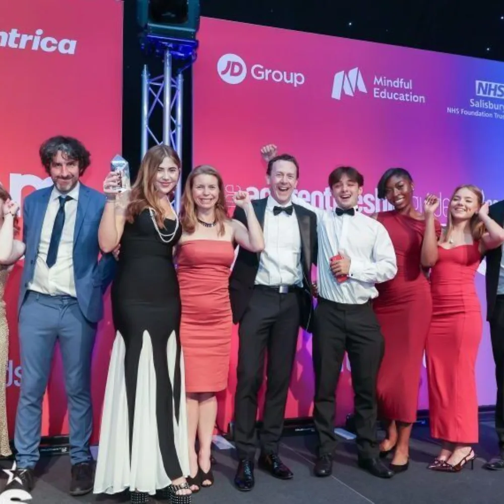 Awards win 1024x570